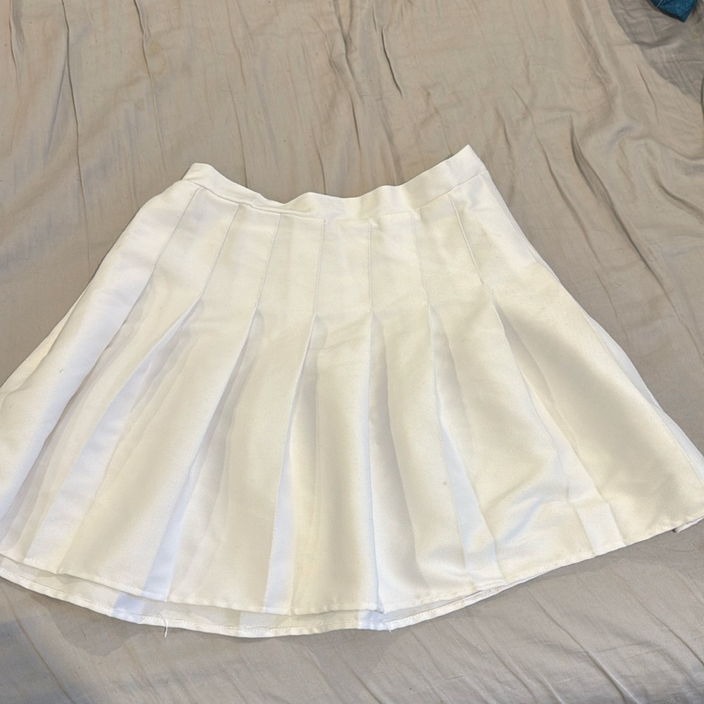 Rewind white tennis skirt